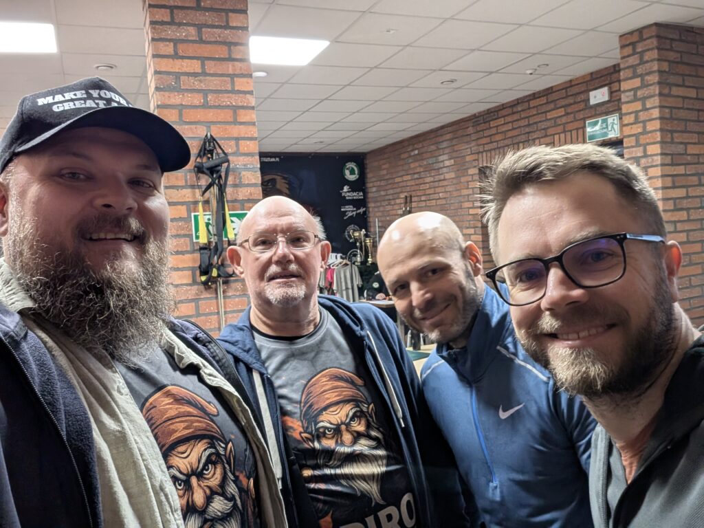 Michał Makowiec Artur Wojnarowicz Konrad Krakowiak Adrian Baran Przemysław Sora Szymon Turkiewicz Aleksander Miszkiewicz Marek Sikorski Marcin Lupa